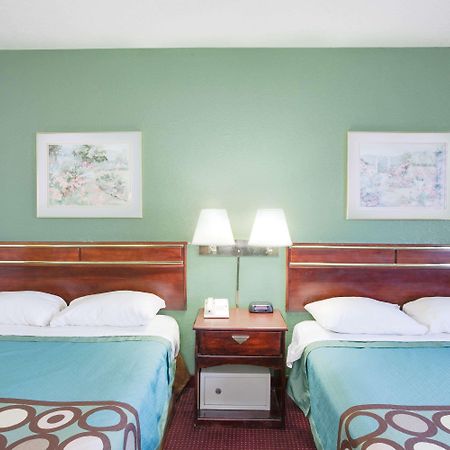 Motel Super 8 By Wyndham Kennett Zewnętrze zdjęcie