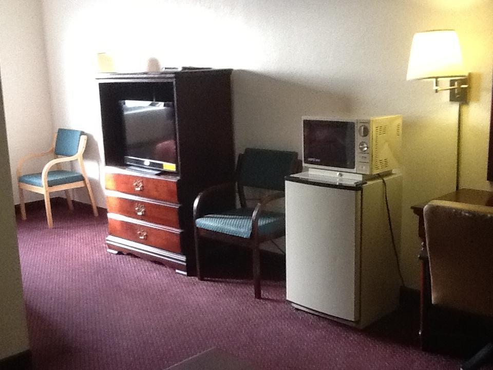 Motel Super 8 By Wyndham Kennett Zewnętrze zdjęcie