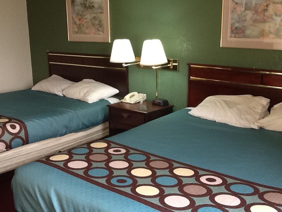 Motel Super 8 By Wyndham Kennett Zewnętrze zdjęcie